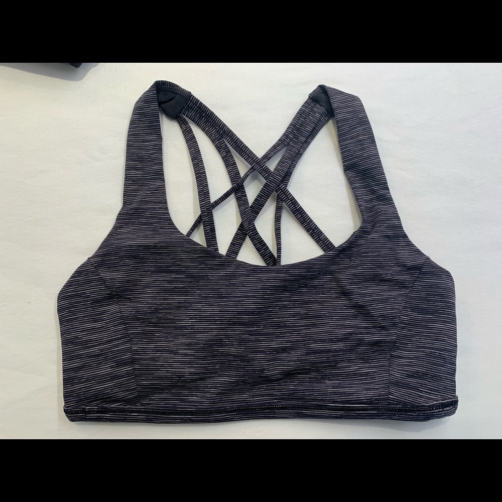 Lululemon sports bra
